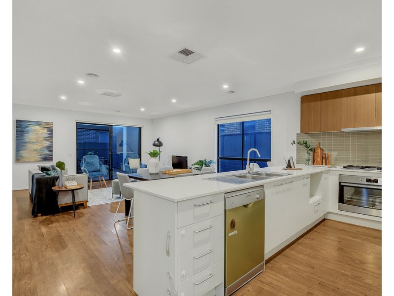 47 Sustainable Drive, Craigieburn VIC 3064