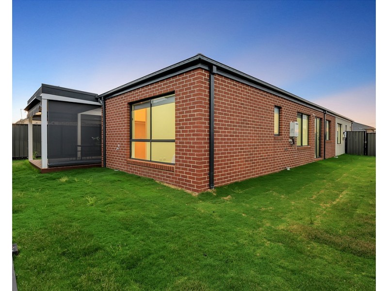 47 Sustainable Drive, Craigieburn VIC 3064