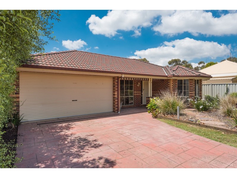 16 Foxglove Lane, Craigieburn VIC 3064