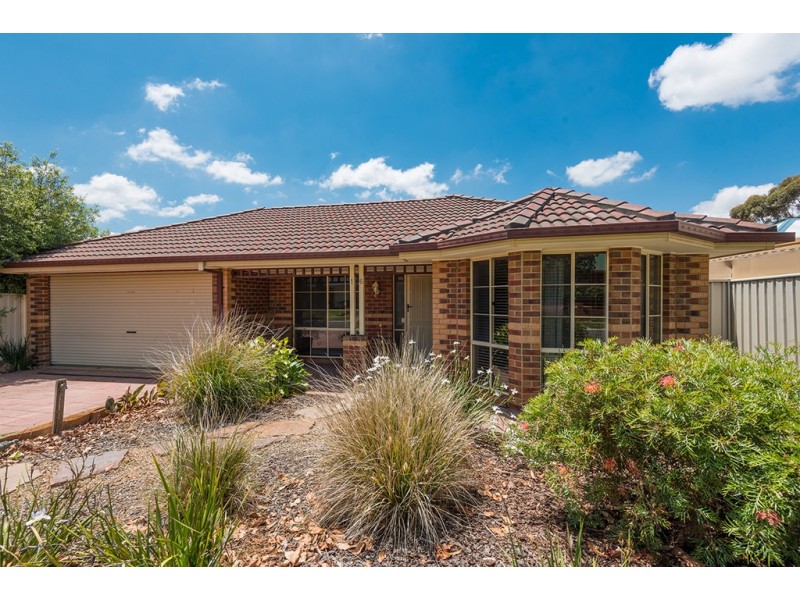 16 Foxglove Lane, Craigieburn VIC 3064