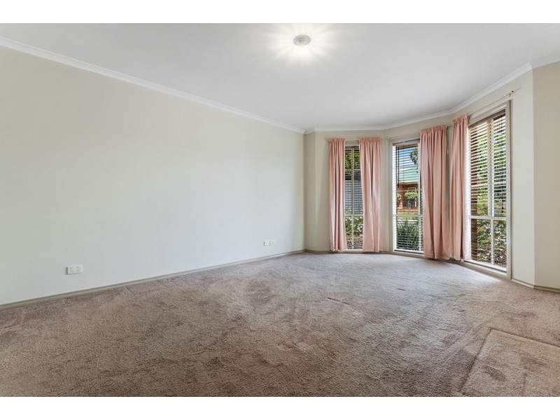 16 Foxglove Lane, Craigieburn VIC 3064