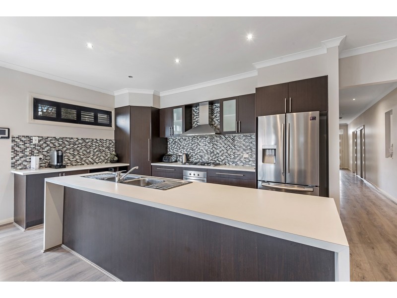 29 Northumberland Circuit, Craigieburn VIC 3064