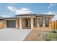 2/527 Rubus Drive, Wallan VIC 3756