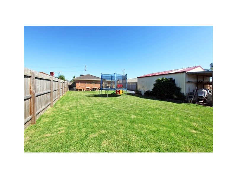 53 Gillingham Crescent, Craigieburn VIC 3064