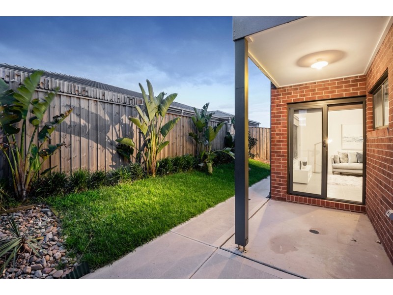 636 Grand Boulevard, Mickleham VIC 3064