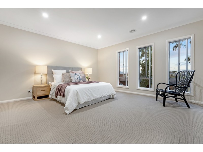 53 Balyang Way, Craigieburn VIC 3064