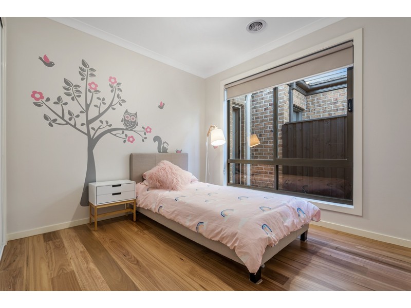 16 Chambly Drive, Mickleham VIC 3064