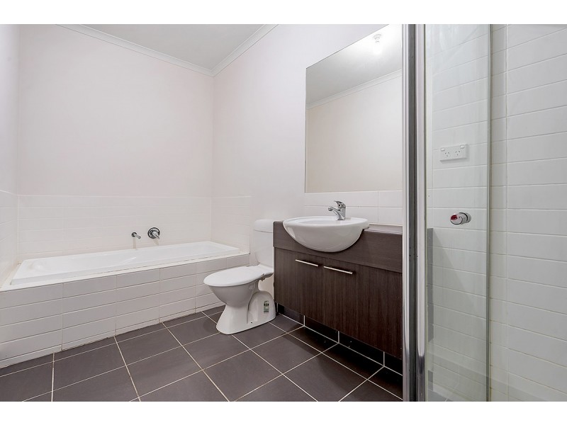 61 Kinglake Crescent, Craigieburn VIC 3064