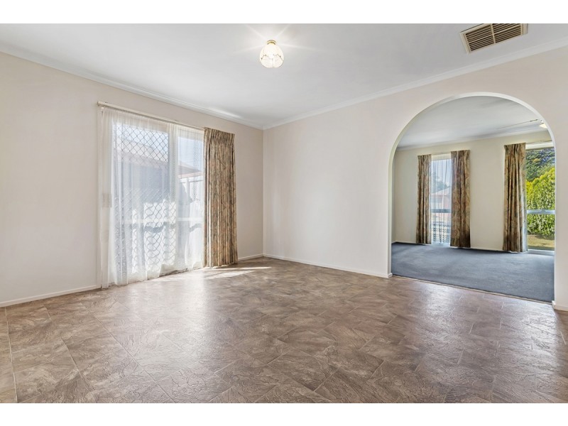 28 Longtown Court, Craigieburn VIC 3064