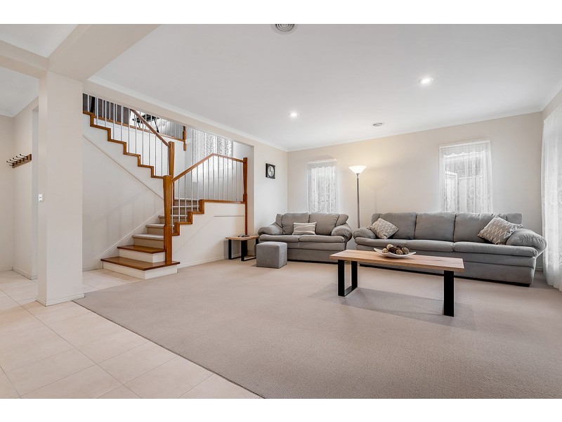 61 Axminster Drive, Craigieburn VIC 3064