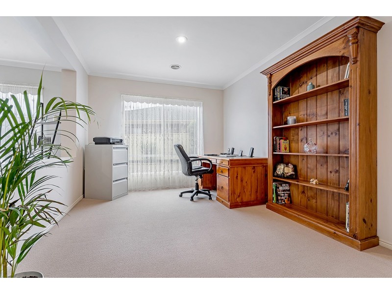 61 Axminster Drive, Craigieburn VIC 3064
