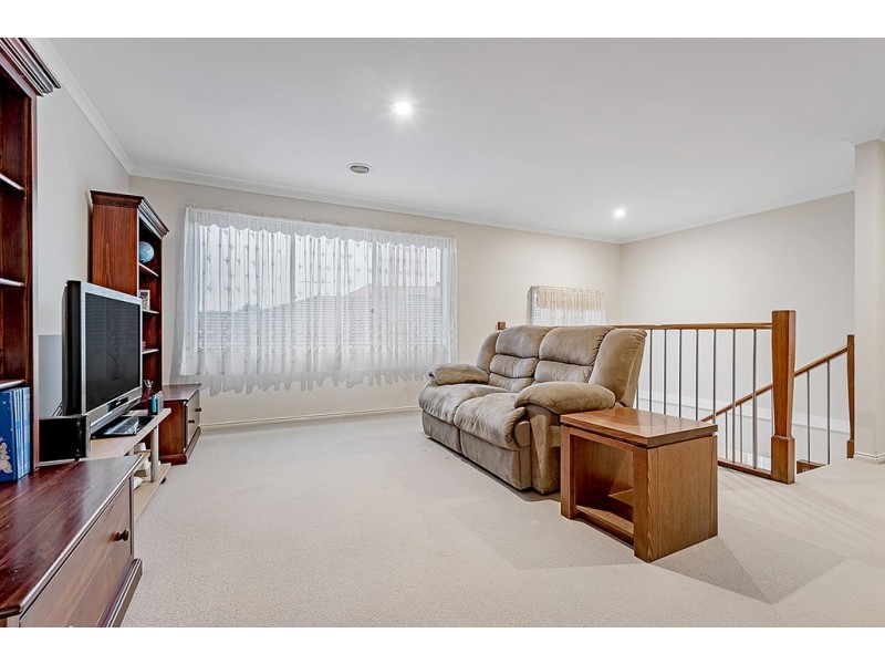 61 Axminster Drive, Craigieburn VIC 3064