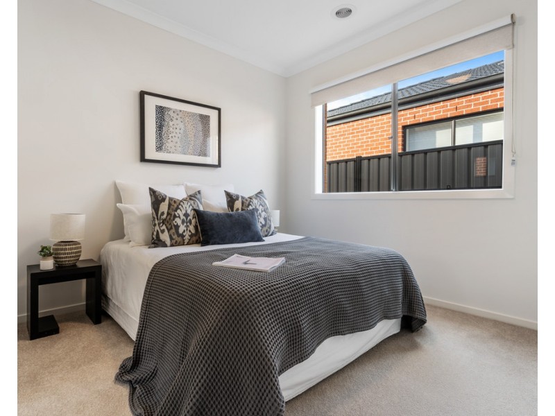 17 Bolwarra Street, Craigieburn VIC 3064