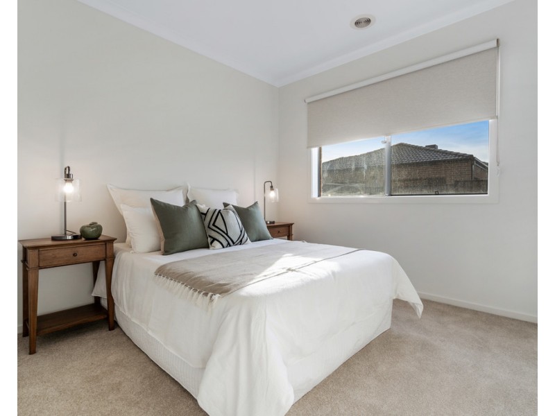 17 Bolwarra Street, Craigieburn VIC 3064