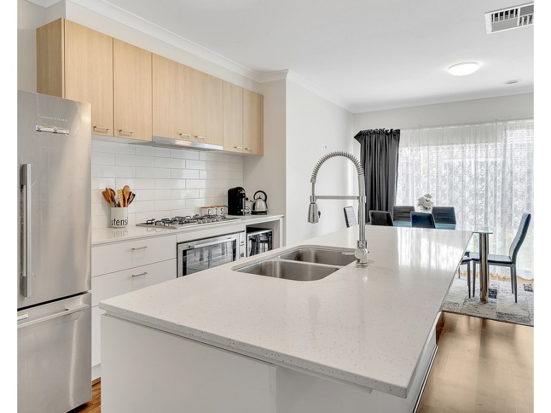 17 Bolwarra Street, Craigieburn VIC 3064