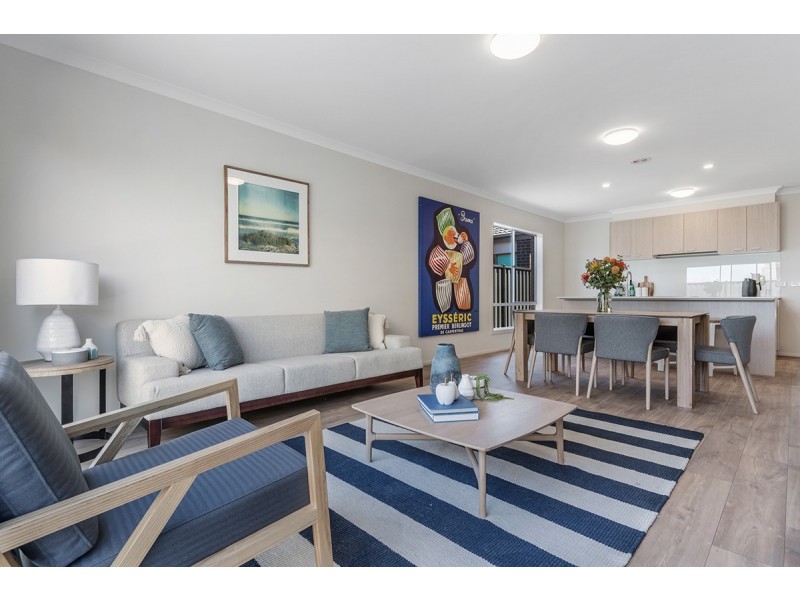 9 Featherwood Crescent, Craigieburn VIC 3064