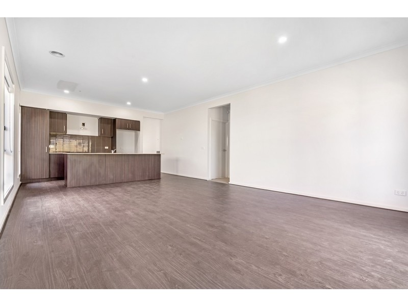 7 Chevery Street, Mickleham VIC 3064