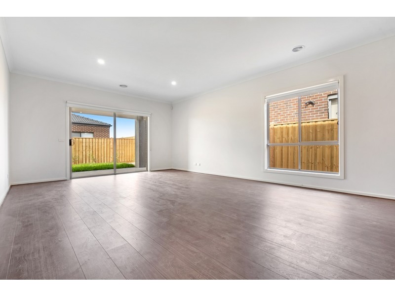 7 Chevery Street, Mickleham VIC 3064