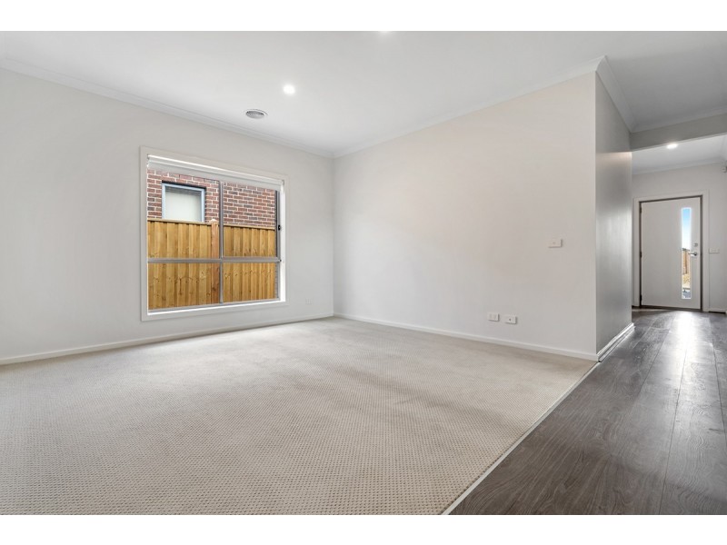 7 Chevery Street, Mickleham VIC 3064