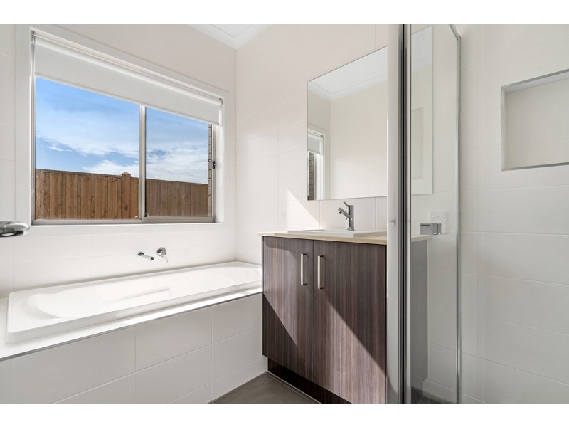 7 Chevery Street, Mickleham VIC 3064