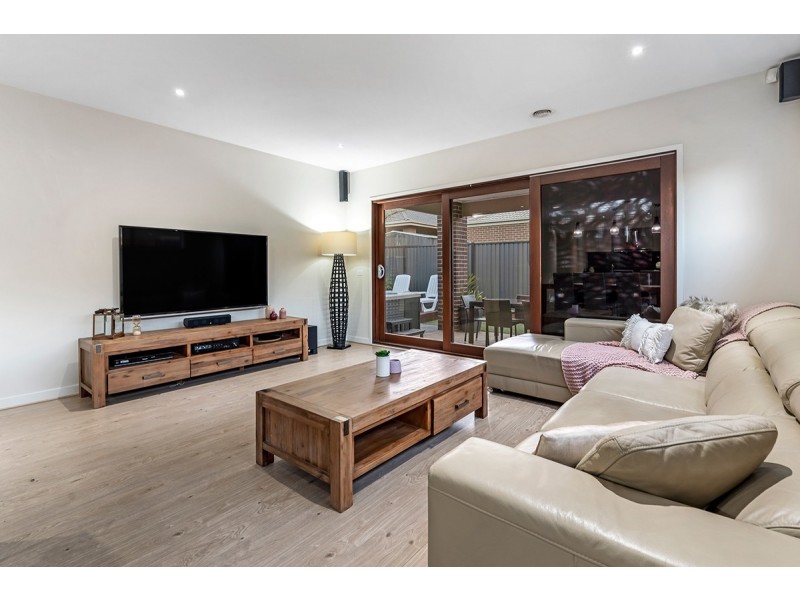 4 Gift Road, Craigieburn VIC 3064