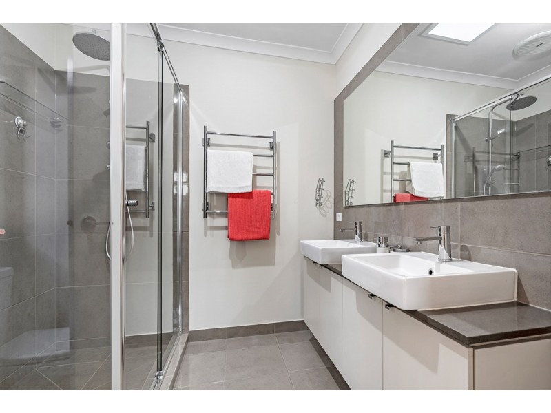 4 Gift Road, Craigieburn VIC 3064