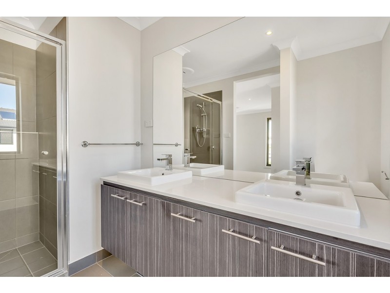 10 Keppel Way, Mickleham VIC 3064