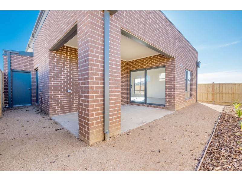 10 Keppel Way, Mickleham VIC 3064