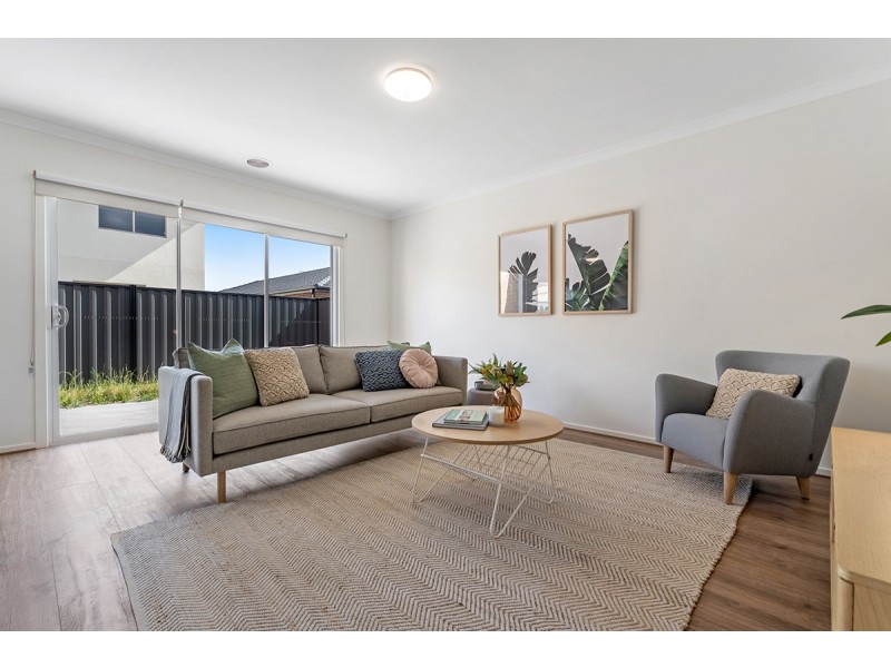 32 Banjolina Circuit, Craigieburn VIC 3064