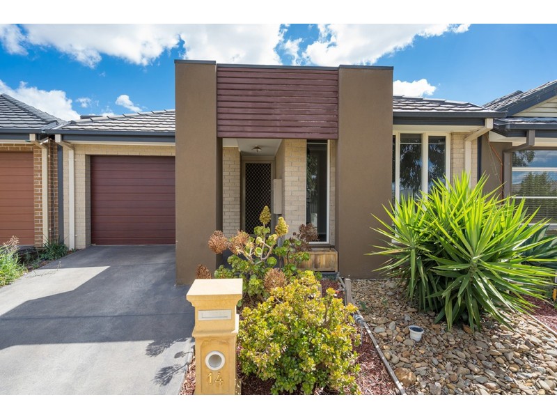 14 Rainham Avenue, Craigieburn VIC 3064