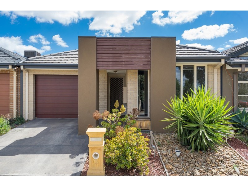 14 Rainham Avenue, Craigieburn VIC 3064