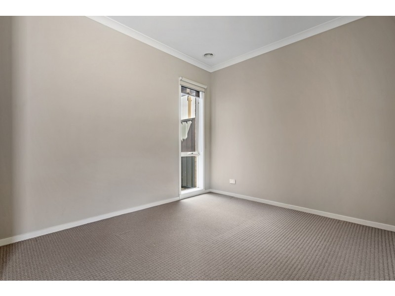14 Rainham Avenue, Craigieburn VIC 3064
