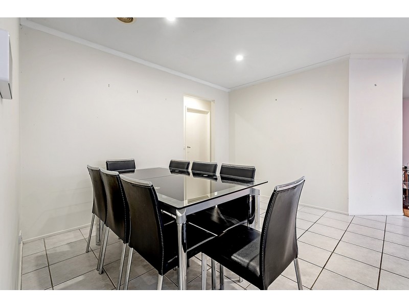 5 Gellion Place, Roxburgh Park VIC 3064