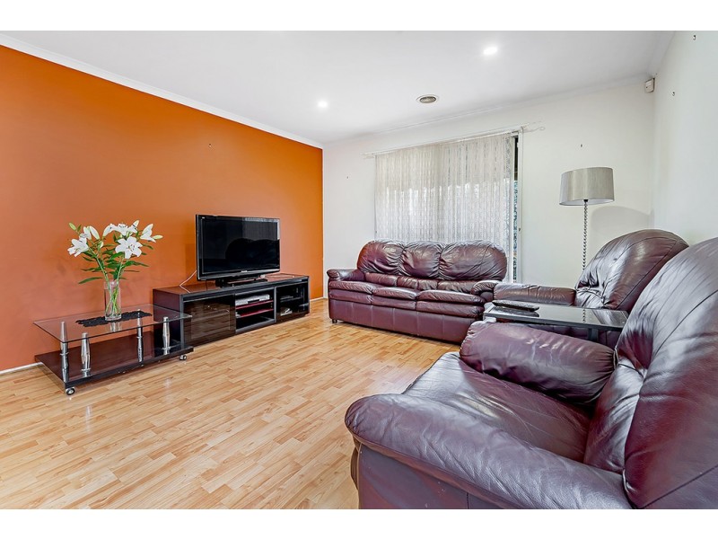 5 Gellion Place, Roxburgh Park VIC 3064