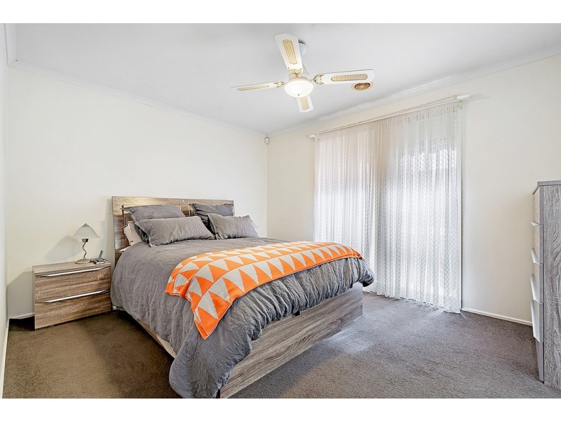 5 Gellion Place, Roxburgh Park VIC 3064