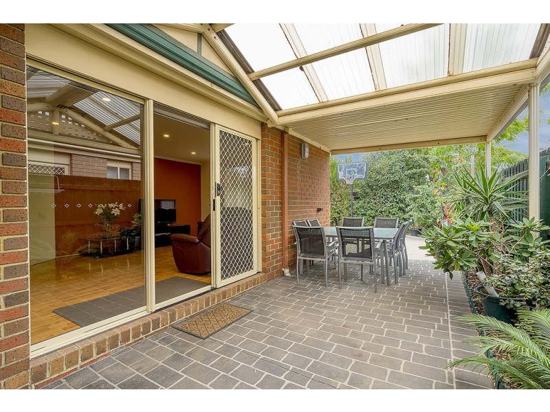 5 Gellion Place, Roxburgh Park VIC 3064
