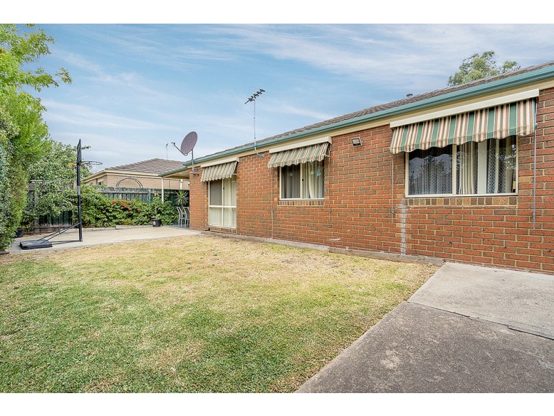 5 Gellion Place, Roxburgh Park VIC 3064