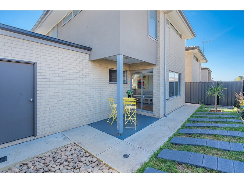 5 Versant Drive, Craigieburn VIC 3064