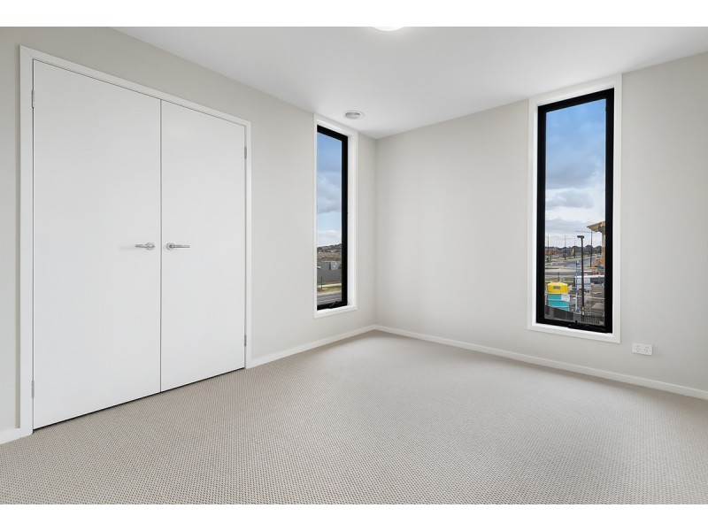 572 Grand Boulevard, Craigieburn VIC 3064