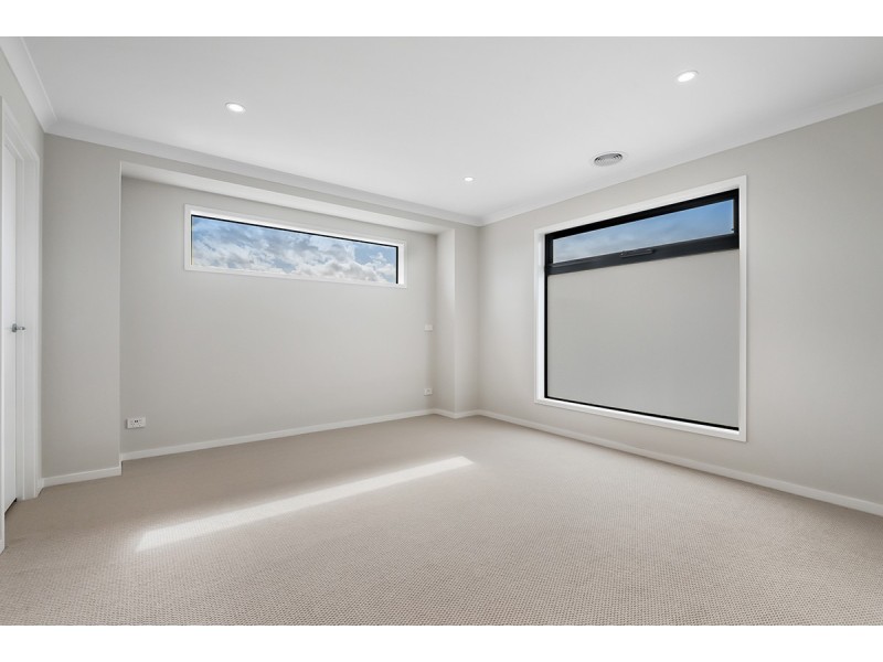 572 Grand Boulevard, Craigieburn VIC 3064