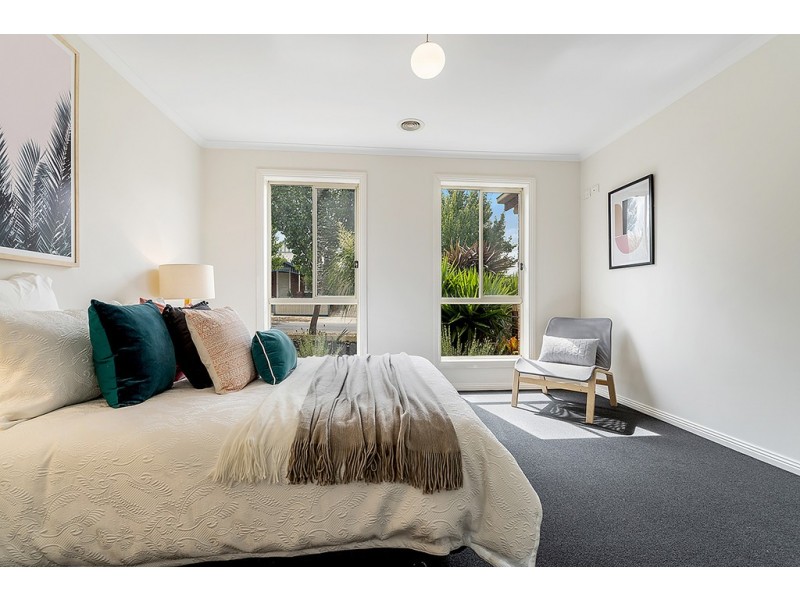 3 St Ives Place, Craigieburn VIC 3064