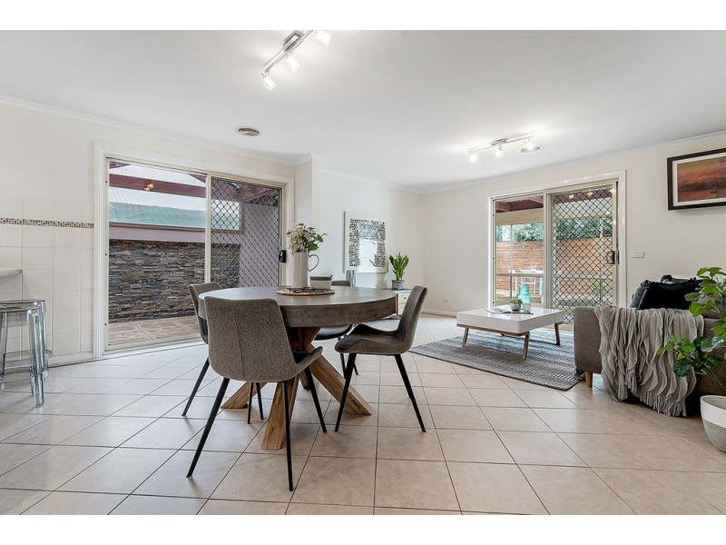 3 St Ives Place, Craigieburn VIC 3064