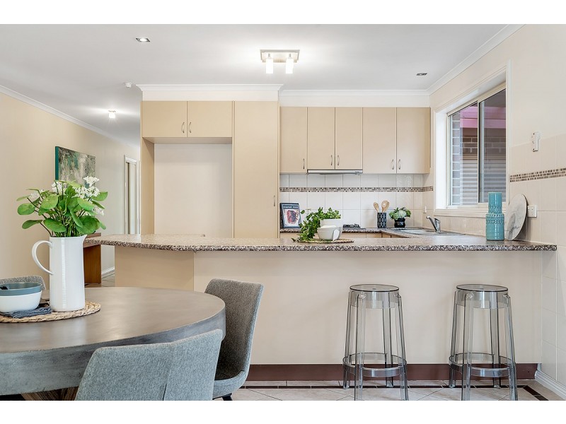 3 St Ives Place, Craigieburn VIC 3064