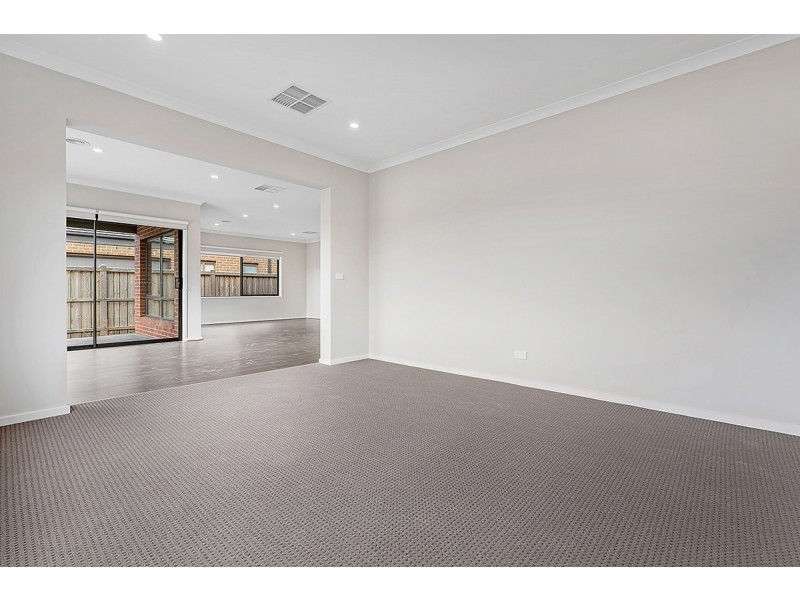3 Degraves Street, Mickleham VIC 3064