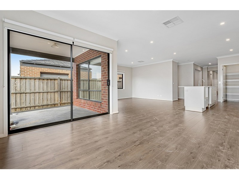3 Degraves Street, Mickleham VIC 3064