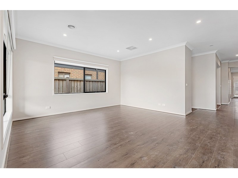 3 Degraves Street, Mickleham VIC 3064