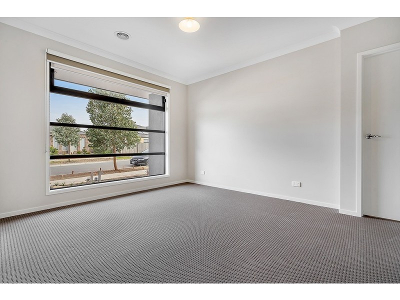 3 Degraves Street, Mickleham VIC 3064