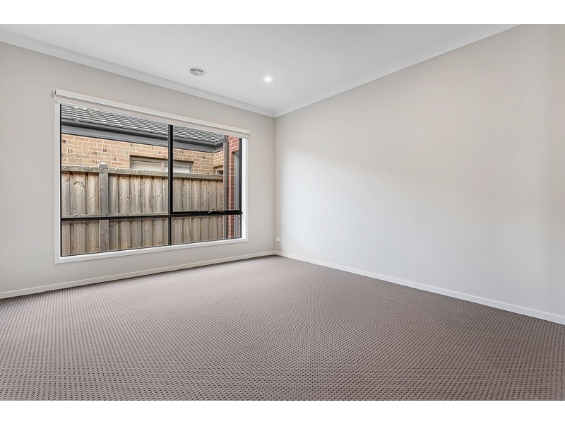 3 Degraves Street, Mickleham VIC 3064