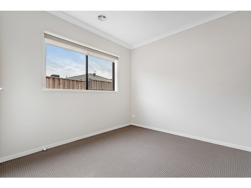 3 Degraves Street, Mickleham VIC 3064