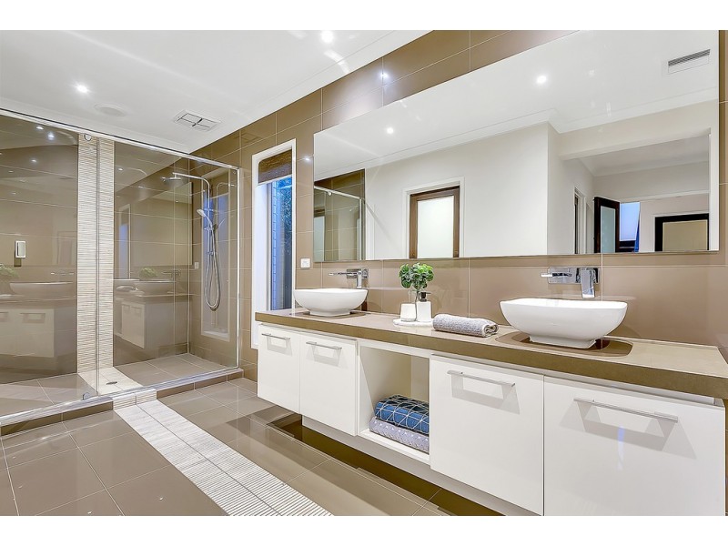 14 Asbury Street, Craigieburn VIC 3064